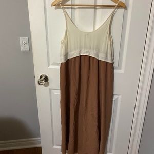 Artizia Wilfred Maxi Dress